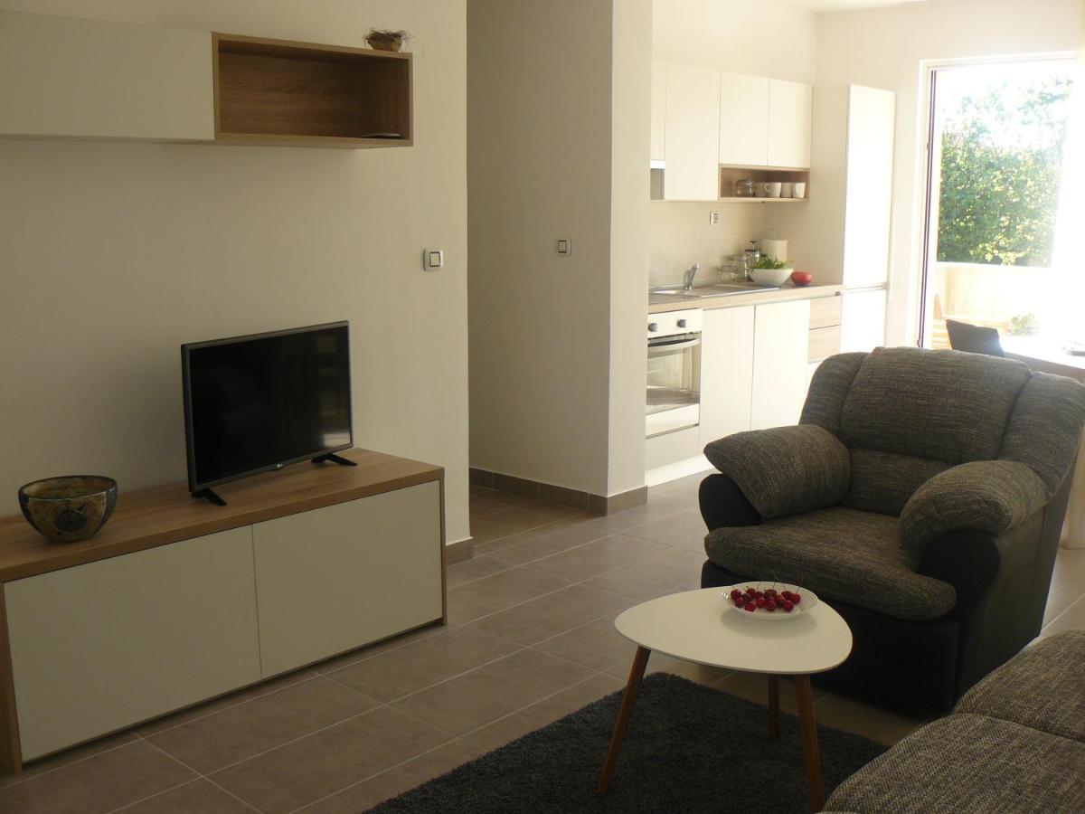 Our Nest Accommodation Privlaka  Exterior foto