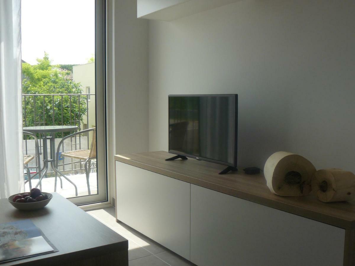 Our Nest Accommodation Privlaka  Exterior foto