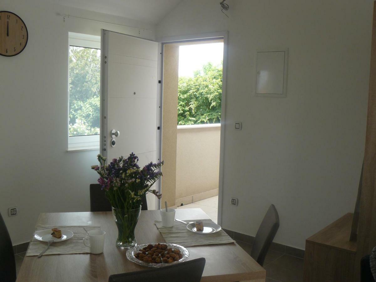 Our Nest Accommodation Privlaka  Exterior foto